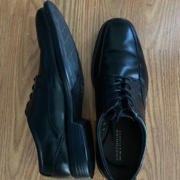 Men Bostonian Black Oxfords in Size 11. Very Good Condition. s-l400.jpg main image 4